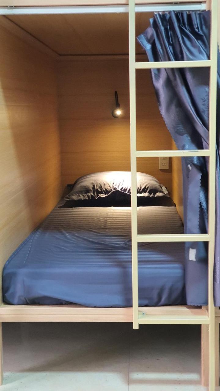 Nhat Sapa Hostel Экстерьер фото