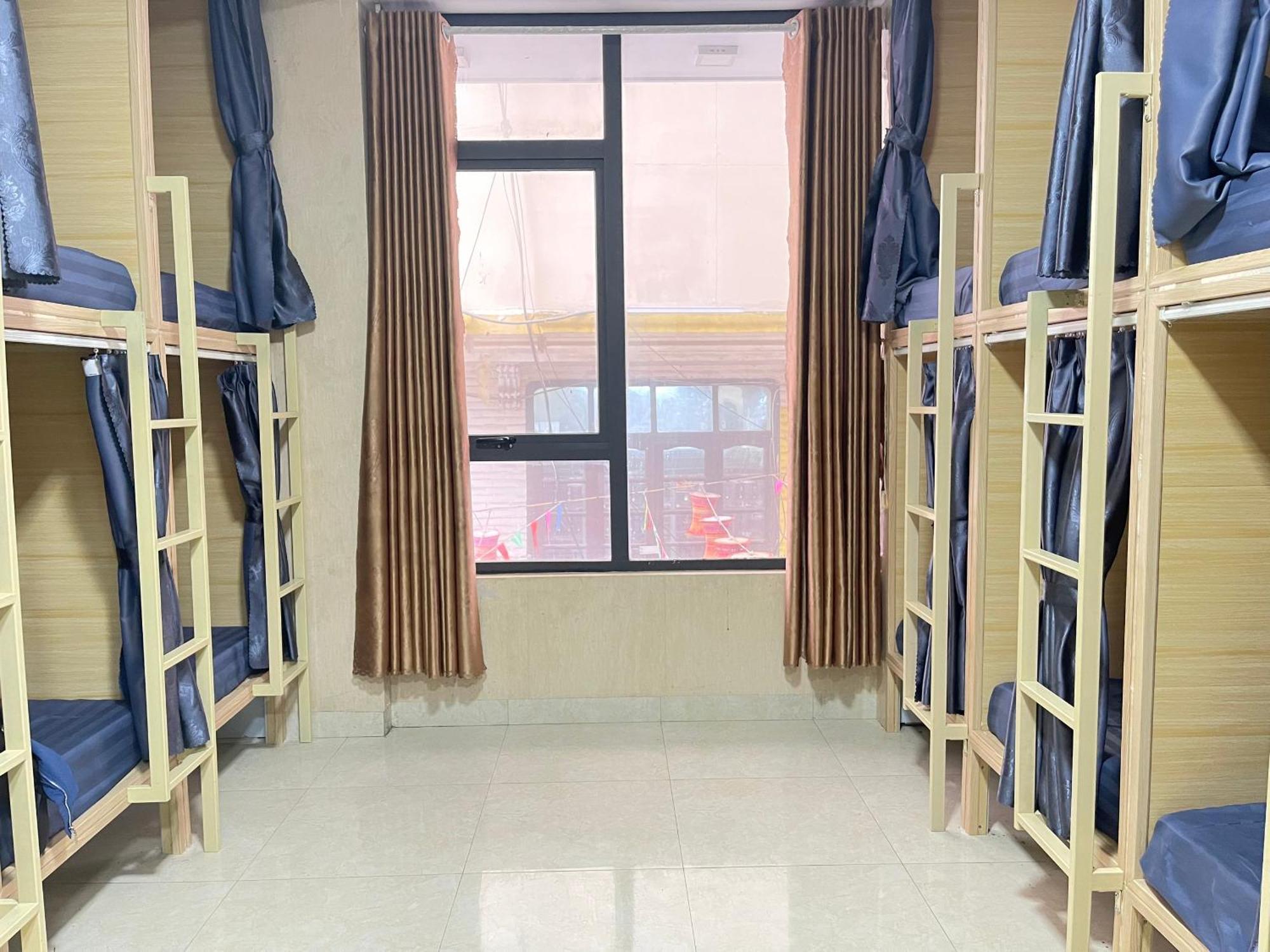 Nhat Sapa Hostel Экстерьер фото